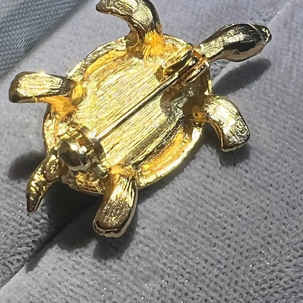 Elegant Gold tone with carved Red stone & Rhinestones Tiny Turtle Brooch